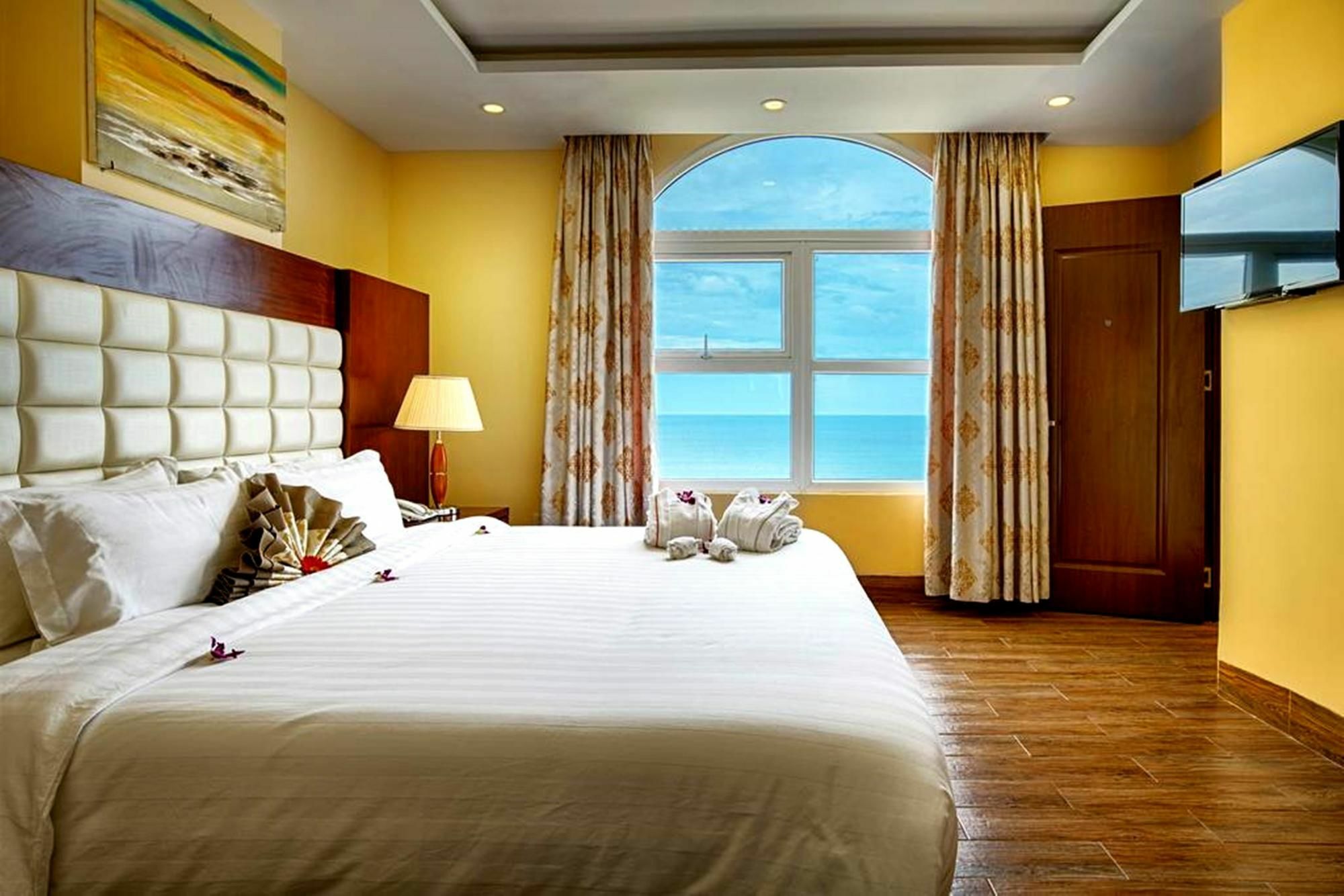 Nhat Minh And 4* Đà Nẵng