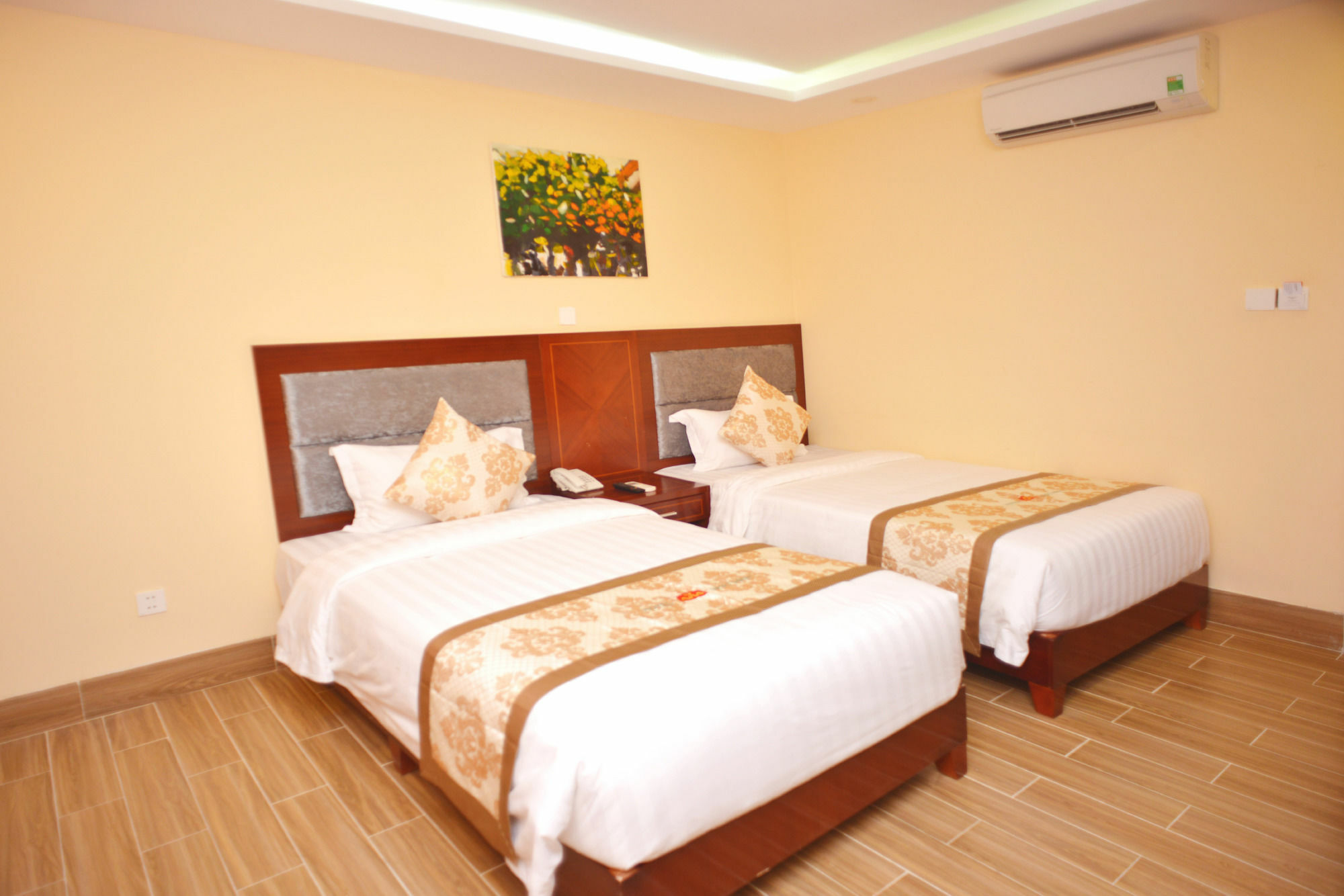 Khách sạn Nhat Minh Hotel&apartment